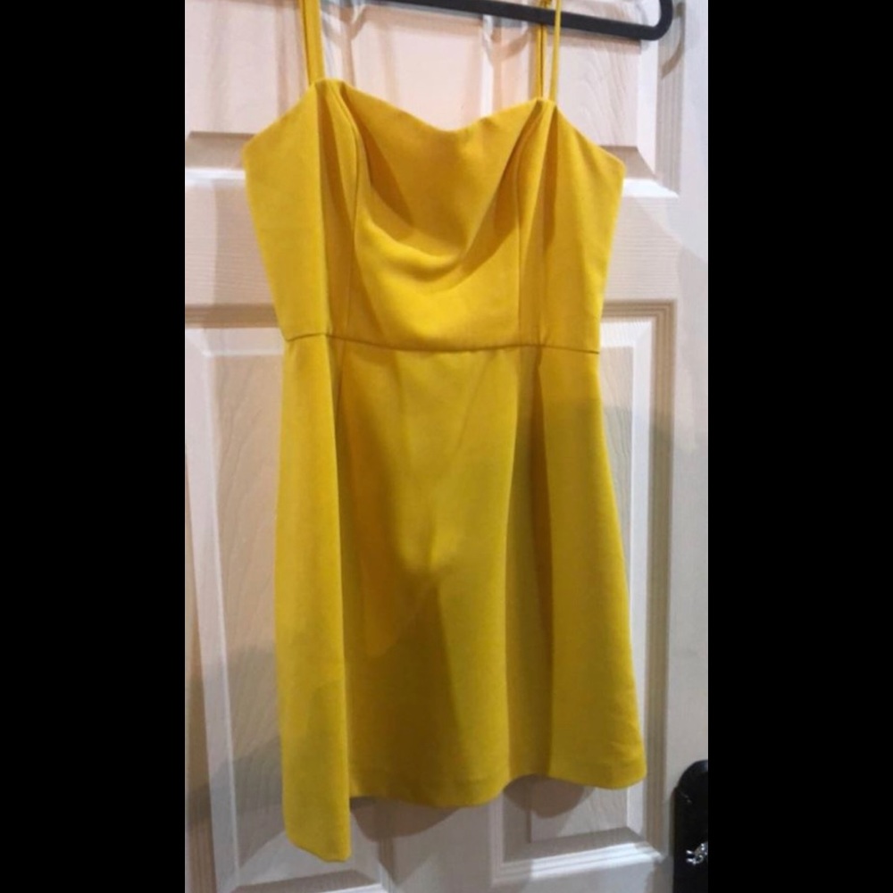 Mustard dress!